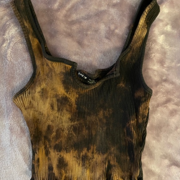 Tie-Dye Ribbed Tank Tops - Picture 3 of 3